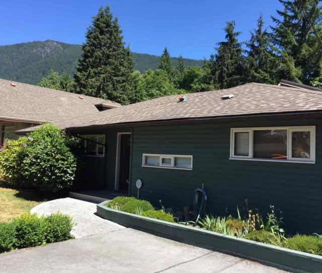 4700 Pheasant Place, Canyon Heights NV, North Vancouver 2